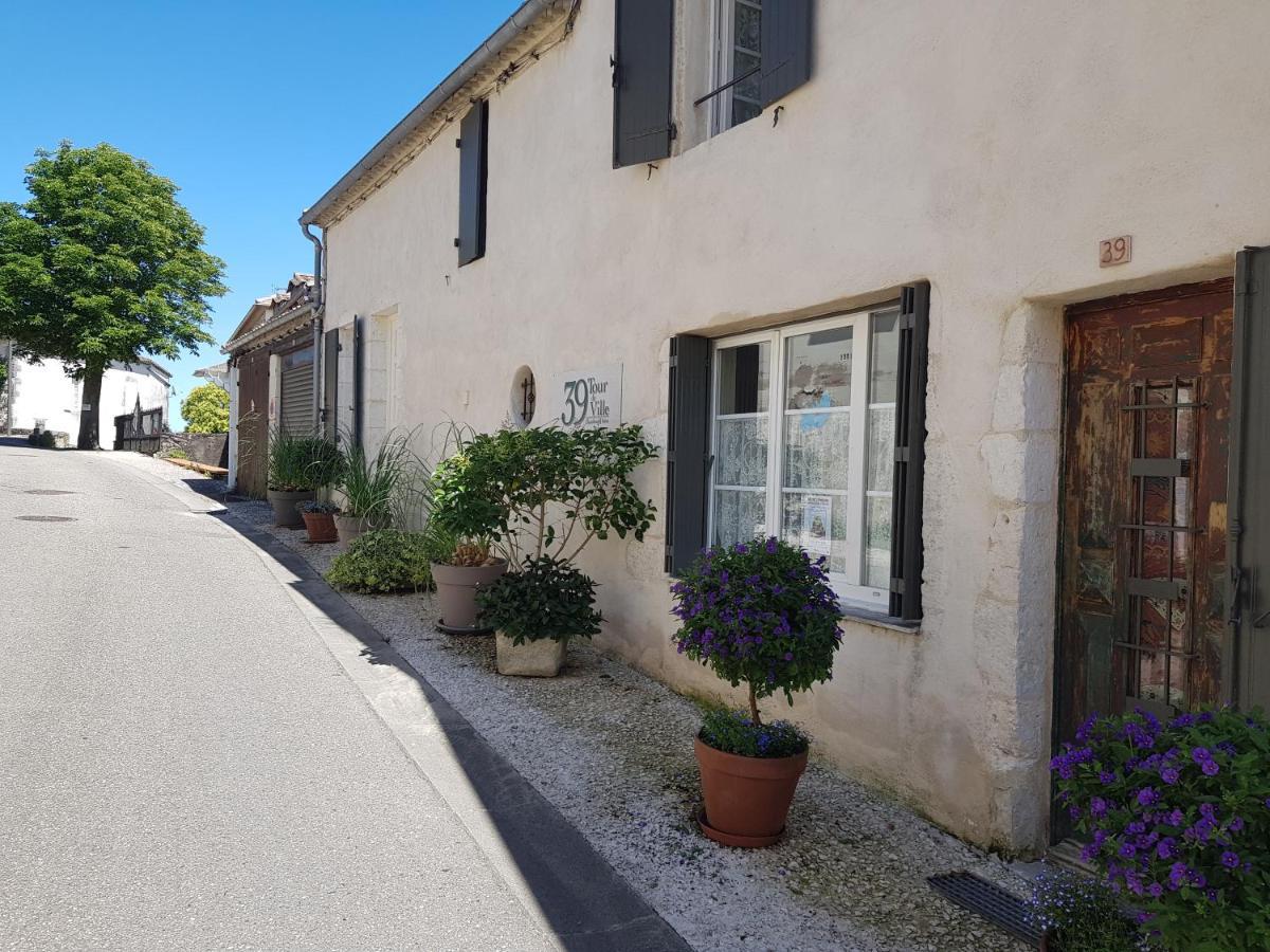 39 Tour De Ville Monflanquin Bagian luar foto